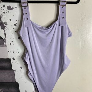 NEVER WORN TIGER MIST BODYSUIT IN LILAC
